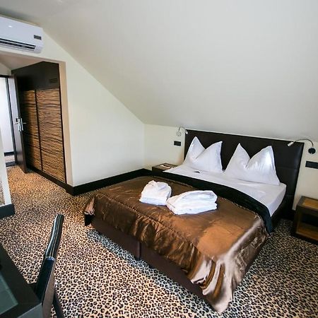 Hotel Seebrunn Am Wallersee Henndorf am Wallersee Quarto foto