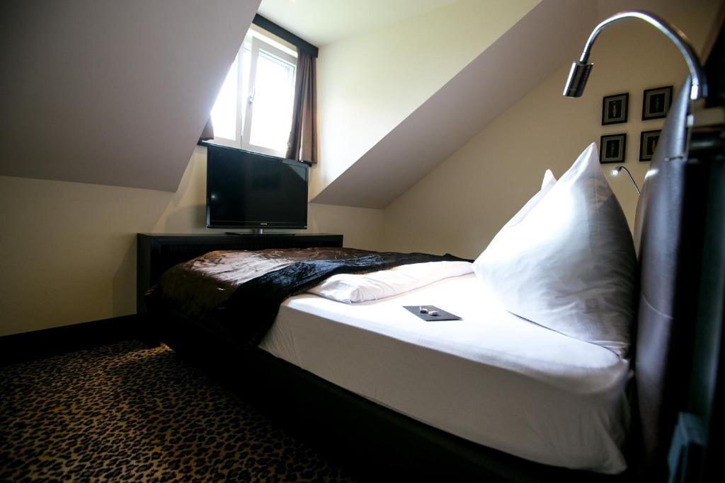 Hotel Seebrunn Am Wallersee Henndorf am Wallersee Quarto foto